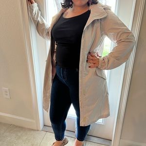 Tommy Bahama rain coat